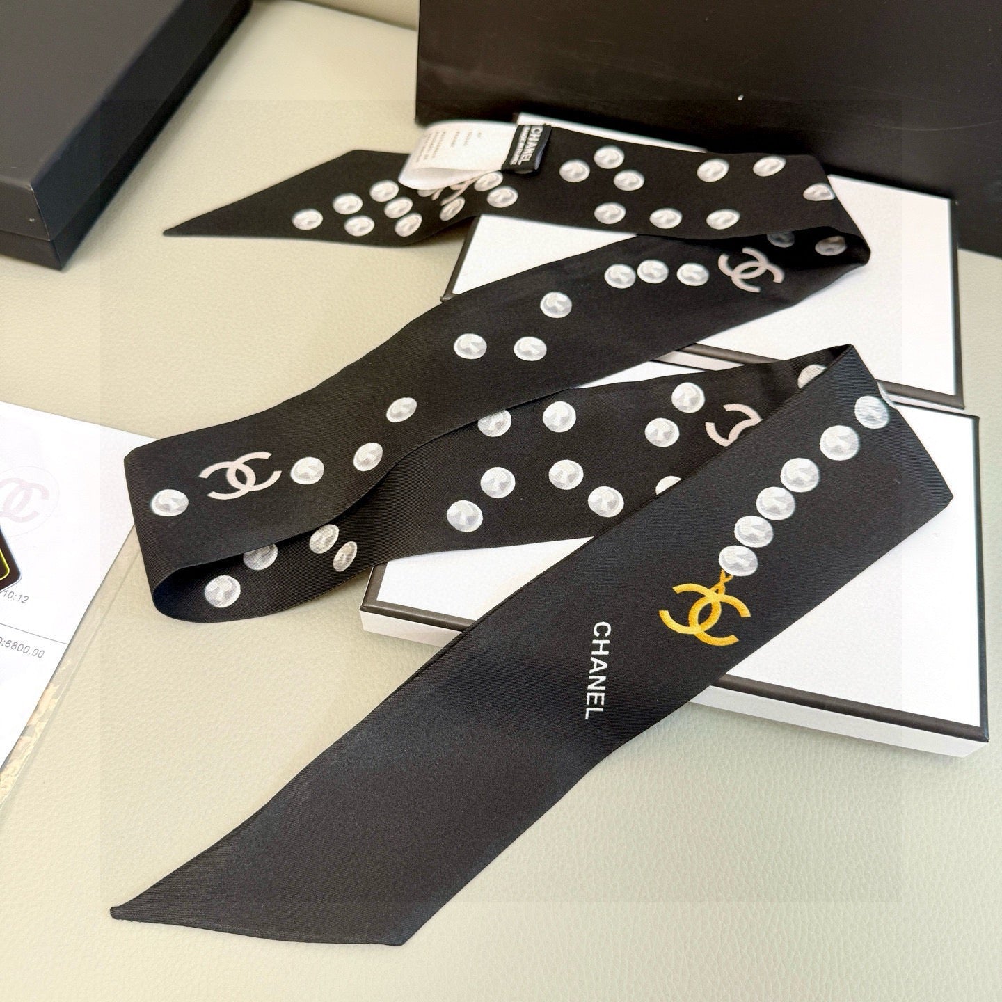 CC  Twilly Mini Scarf 120cm Black White Mulberry Silk 949113