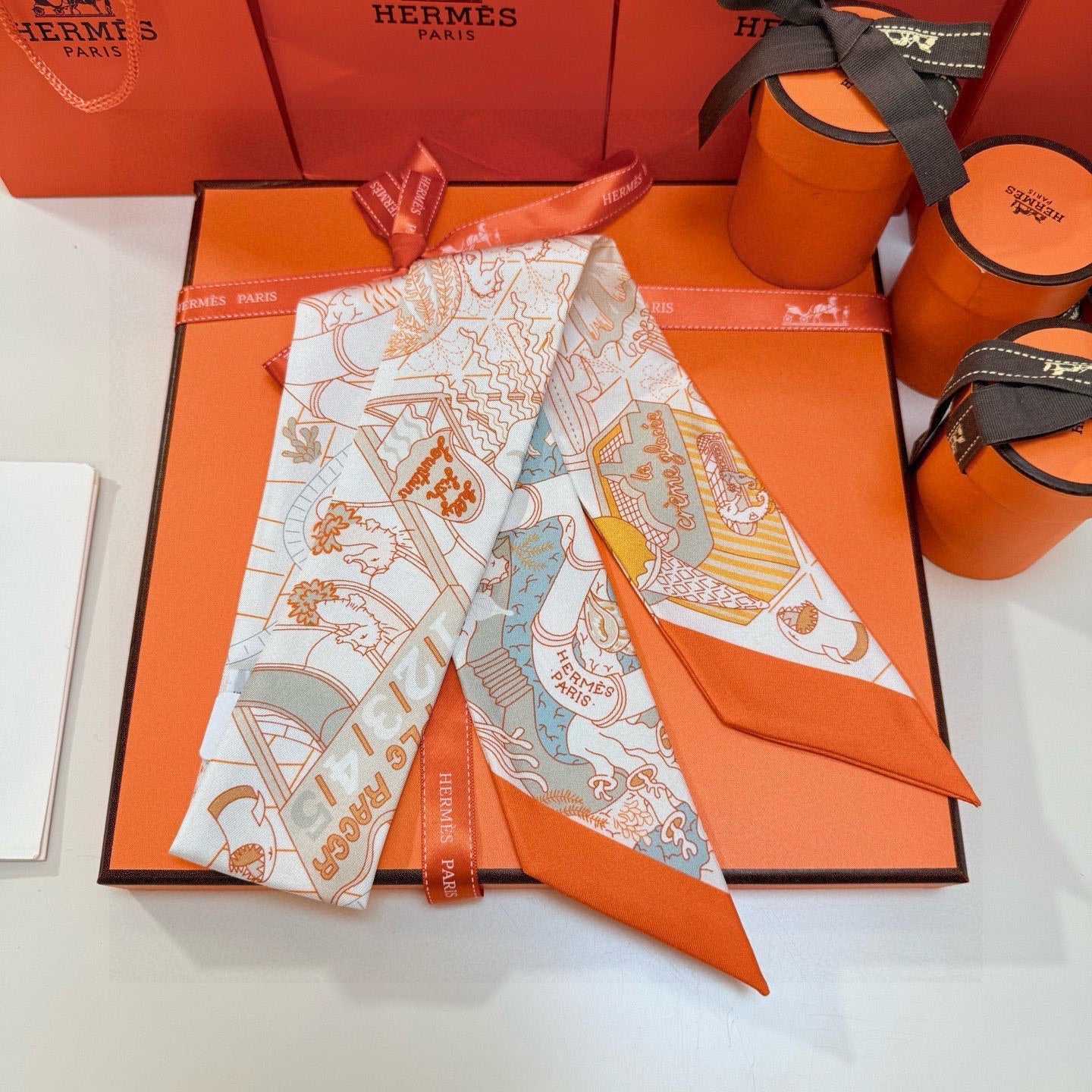 HM Twilly Mini Scarf 86CM Beige Orange Colorful Mulberry Silk 957047