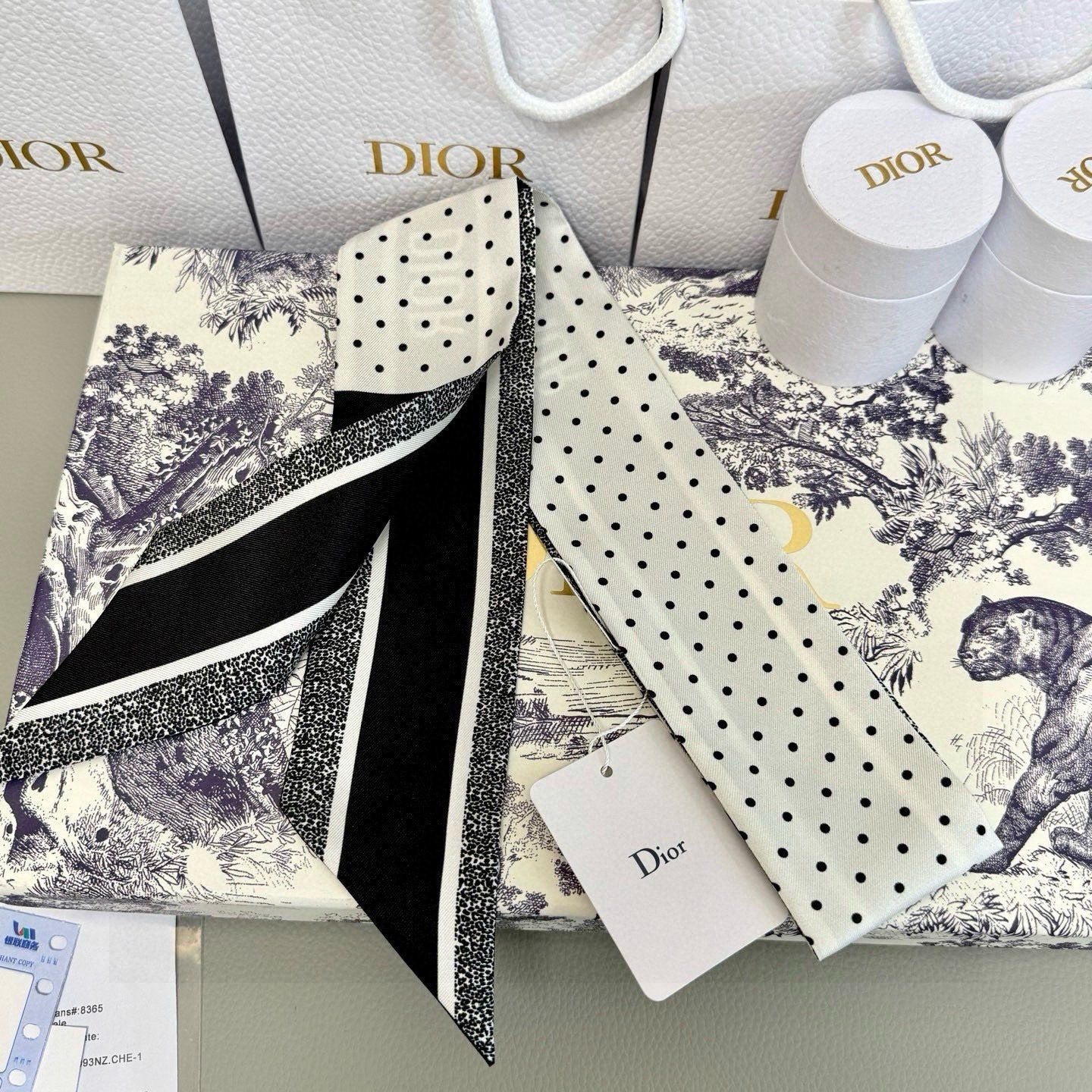 CD Twilly Mini Scarf 105cm Black White Mulberry Silk 957050