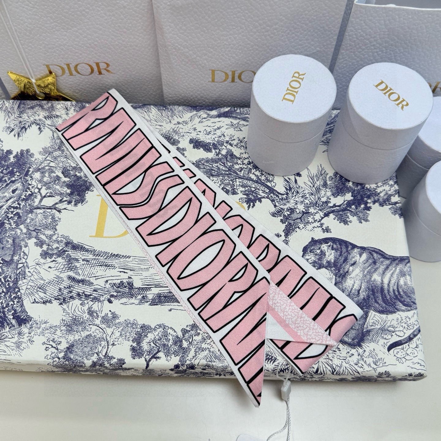 CD Twilly Mini Scarf 105cm Light Pink Mulberry Silk 957053