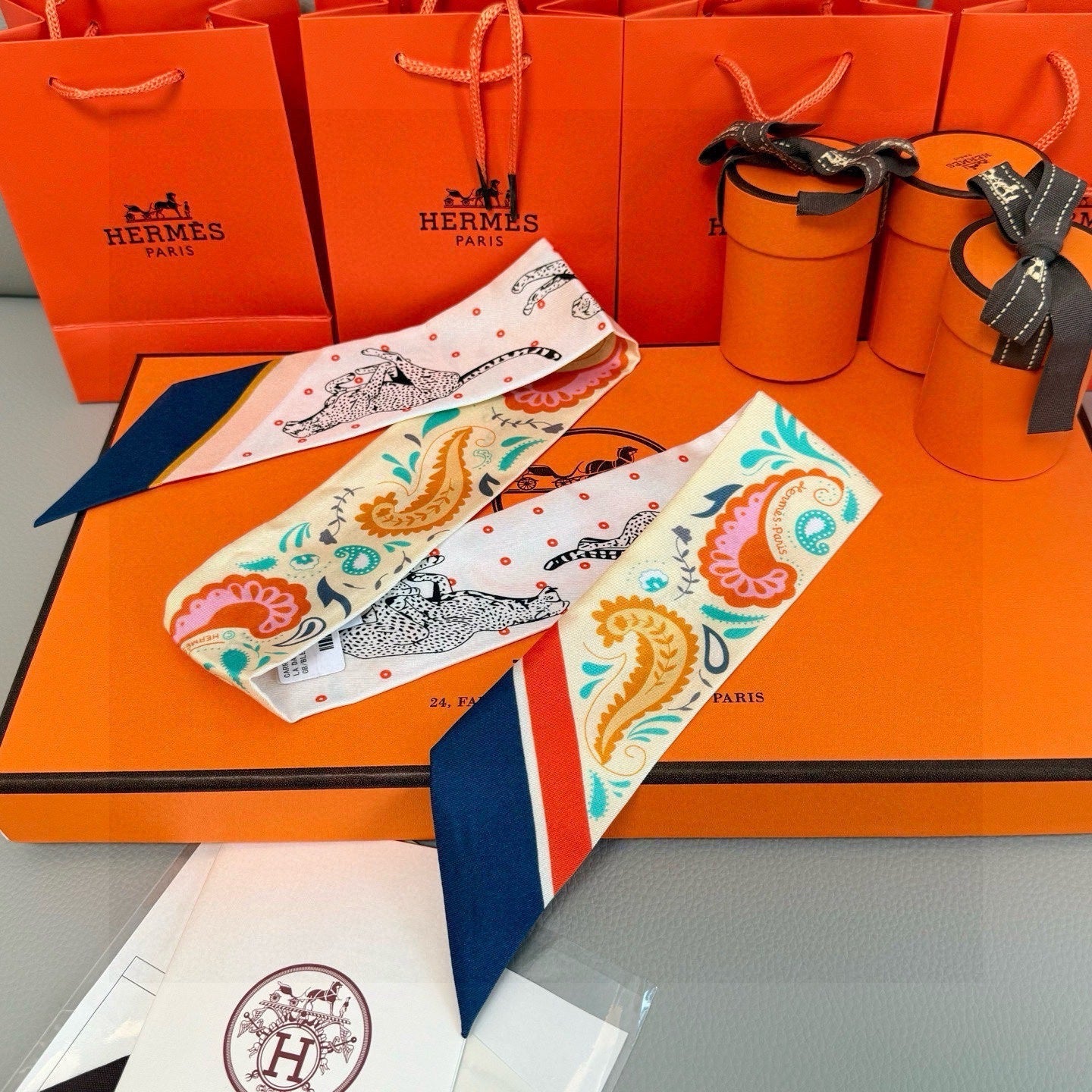 HM Twilly Mini Scarf 86CM Beige Blue Mulberry Silk 965635