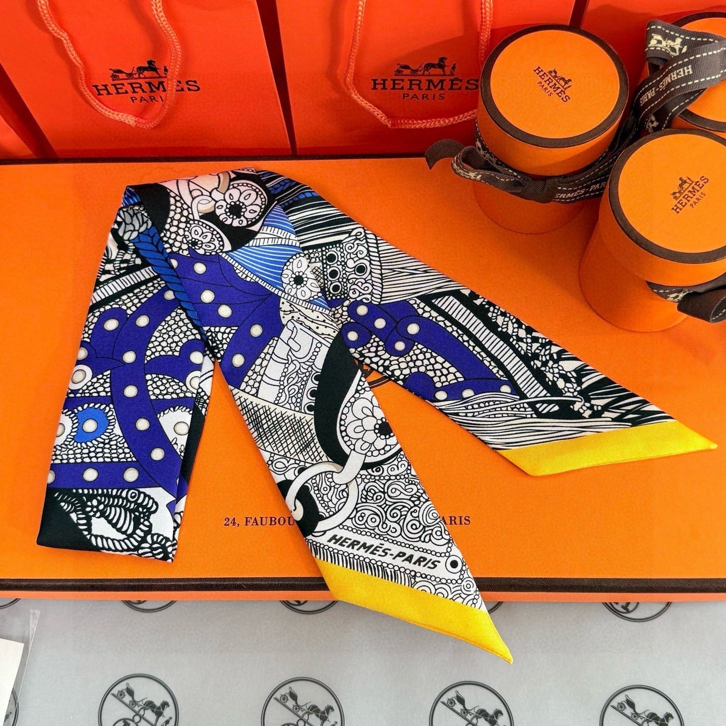 HM Twilly Mini Scarf 86CM Black Blue Mulberry Silk 965636