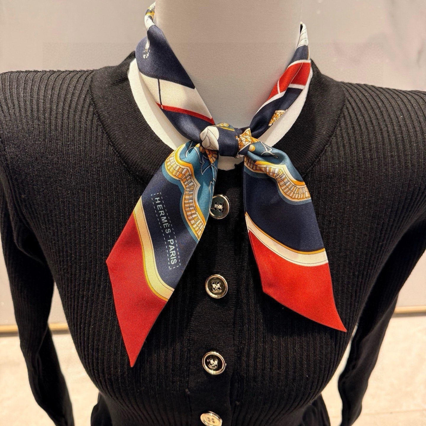 HM Twilly Mini Scarf 86CM Orange Black Blue Mulberry Silk 968827