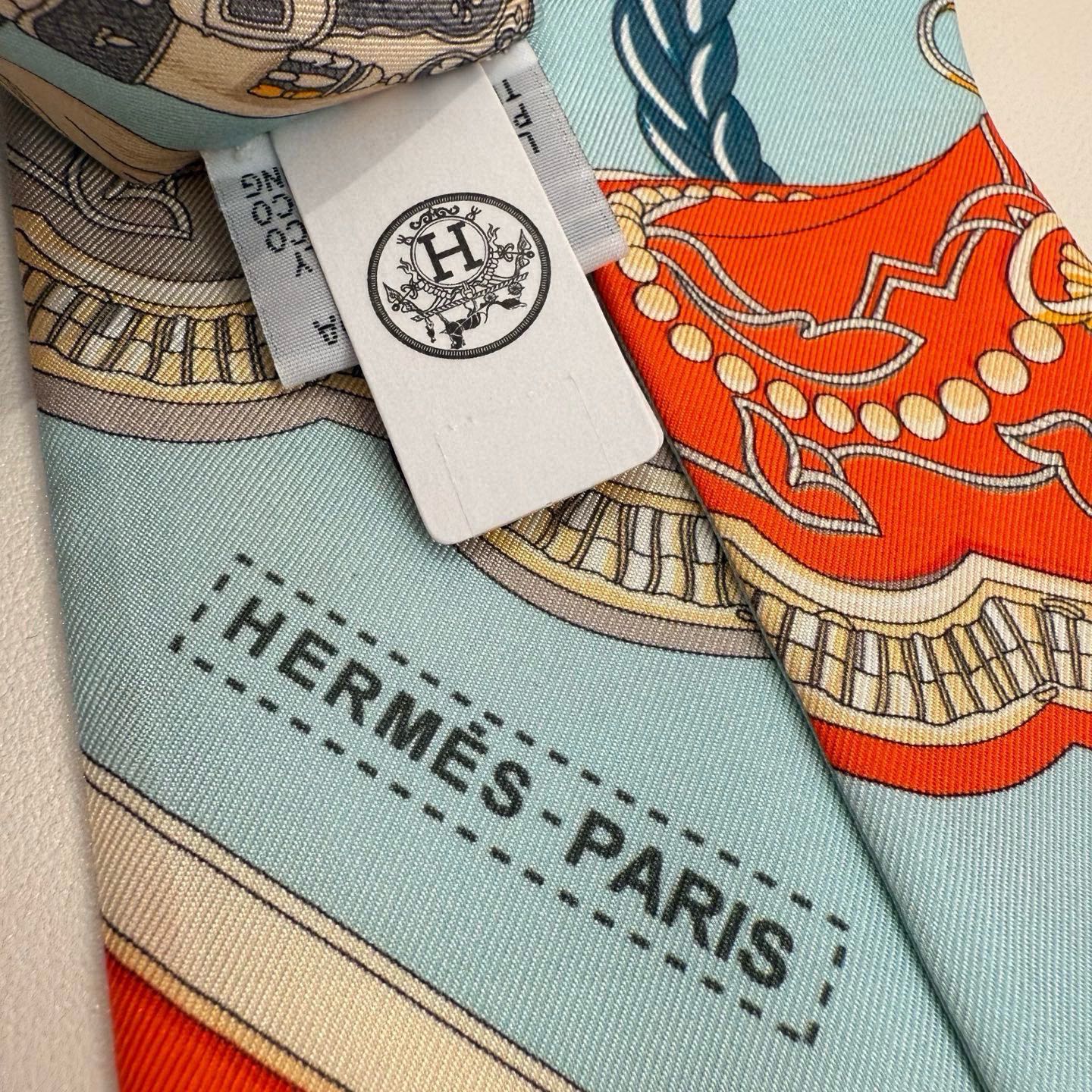 HM Twilly Mini Scarf 86CM Orange Blue Mulberry Silk 968829