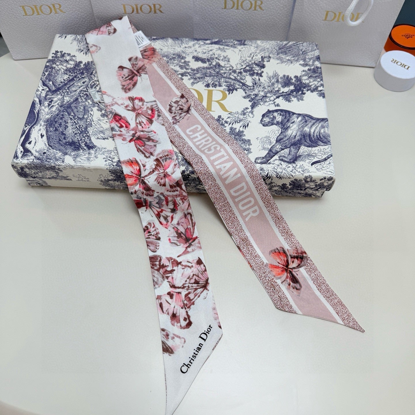 CD Twilly Mini Scarf 105cm Butterfly Light Pink Mulberry Silk 976488