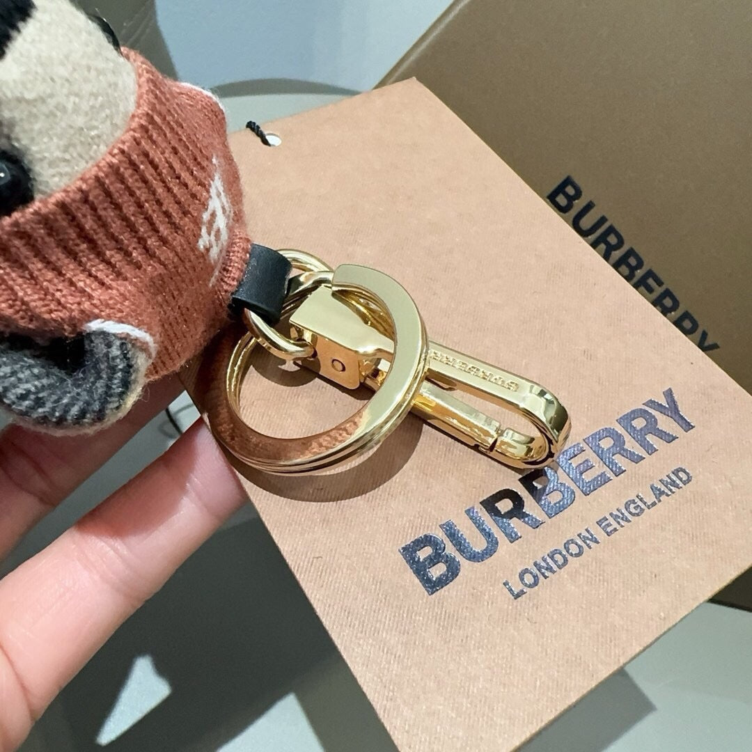 Burberry Thomas Keyring Charm 539061