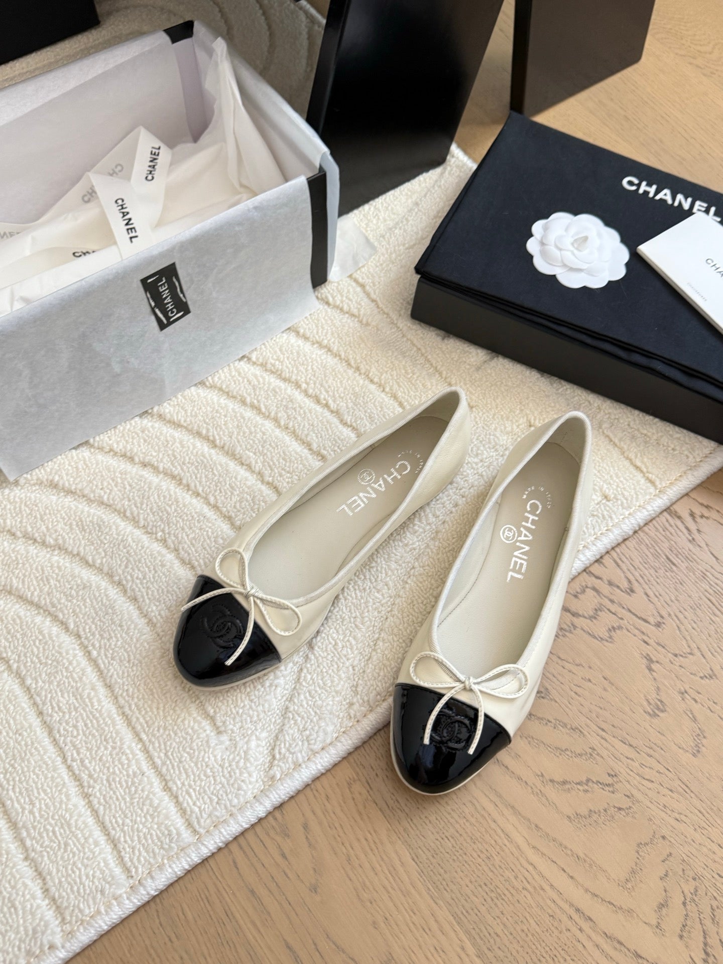 CC 25C Ballet Flat Two-tone Patent Calfskin