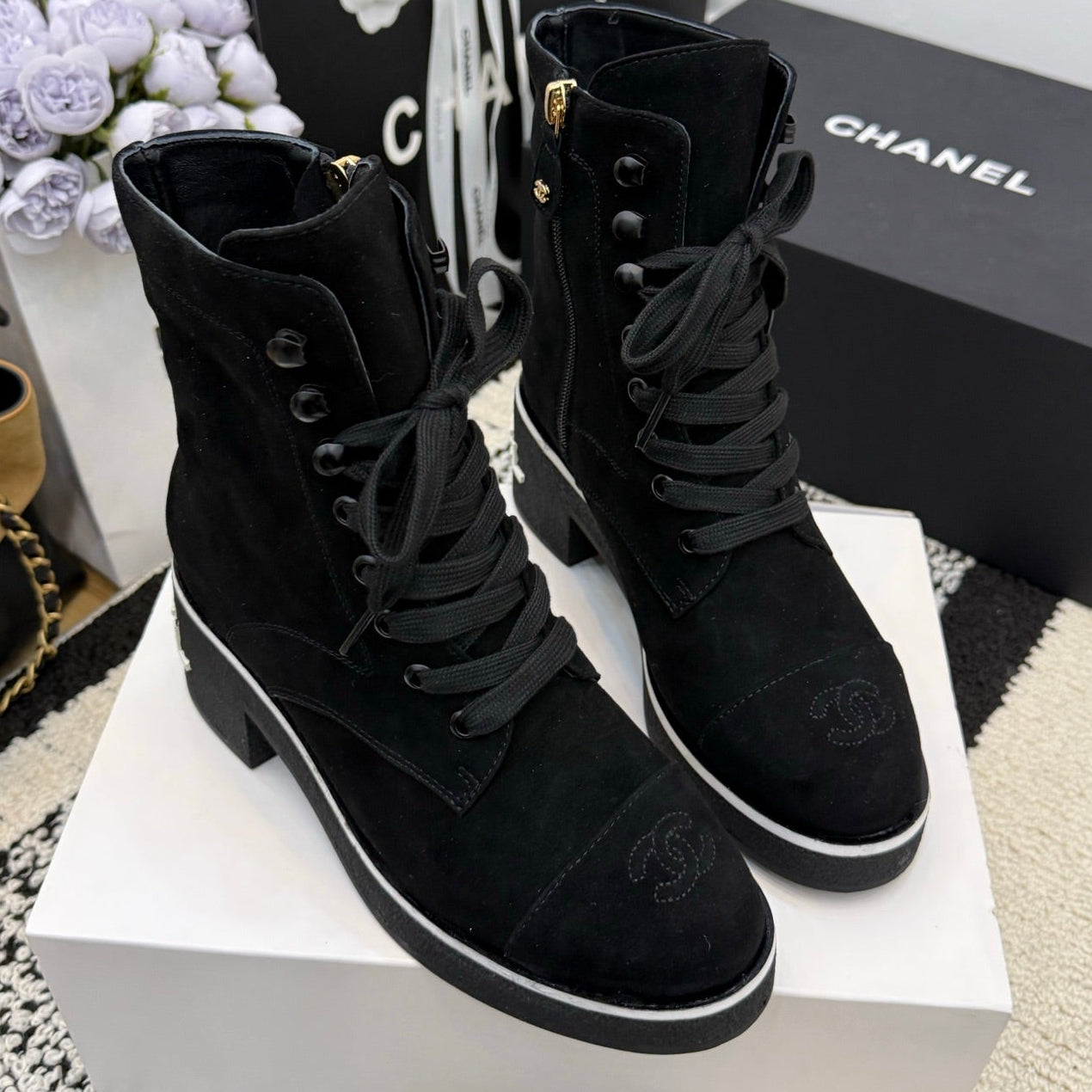 CC 26 Combat Boot Black Suede 588799