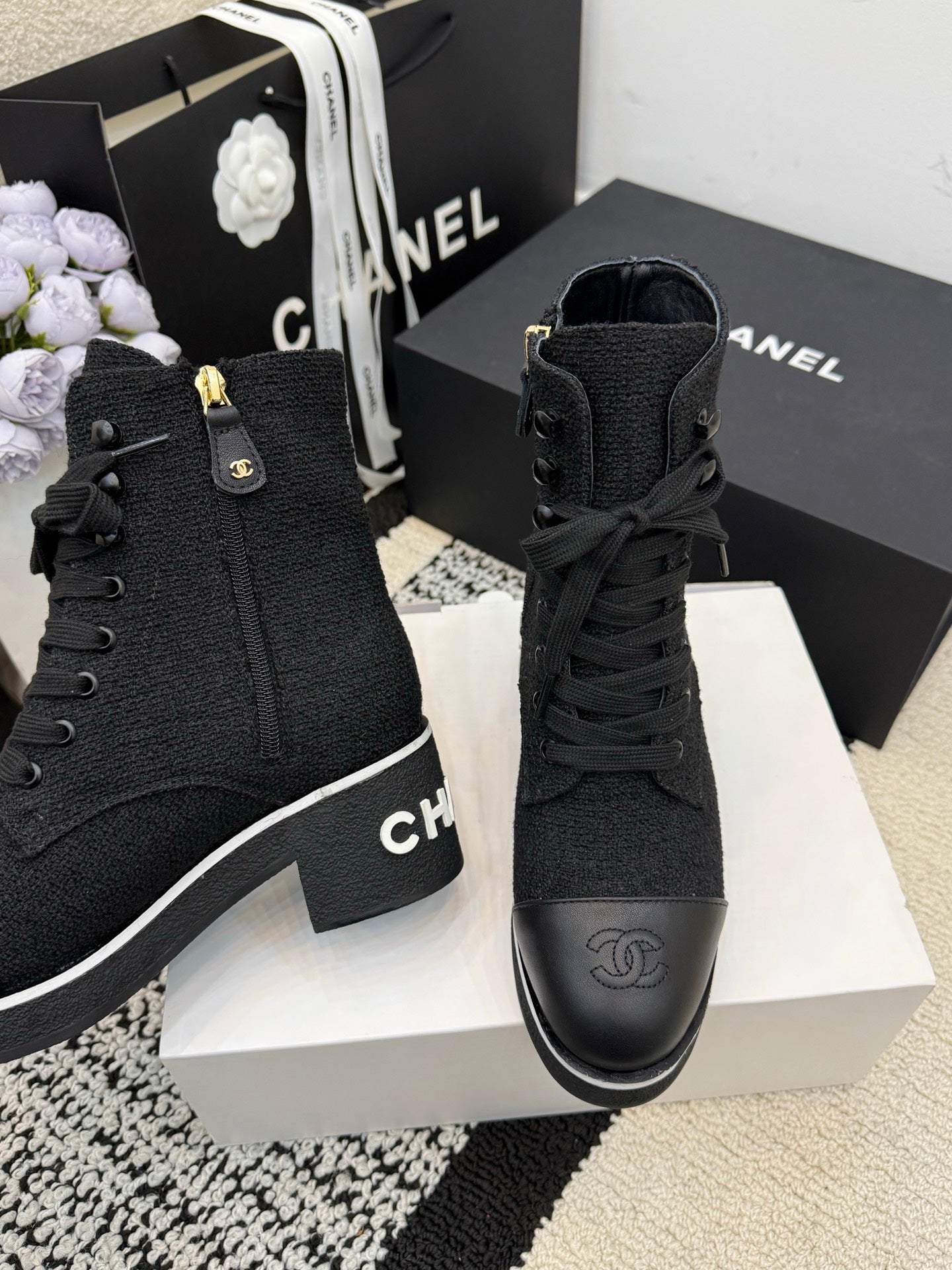 CC 26 Combat Boot Black Tweed Leather 588801