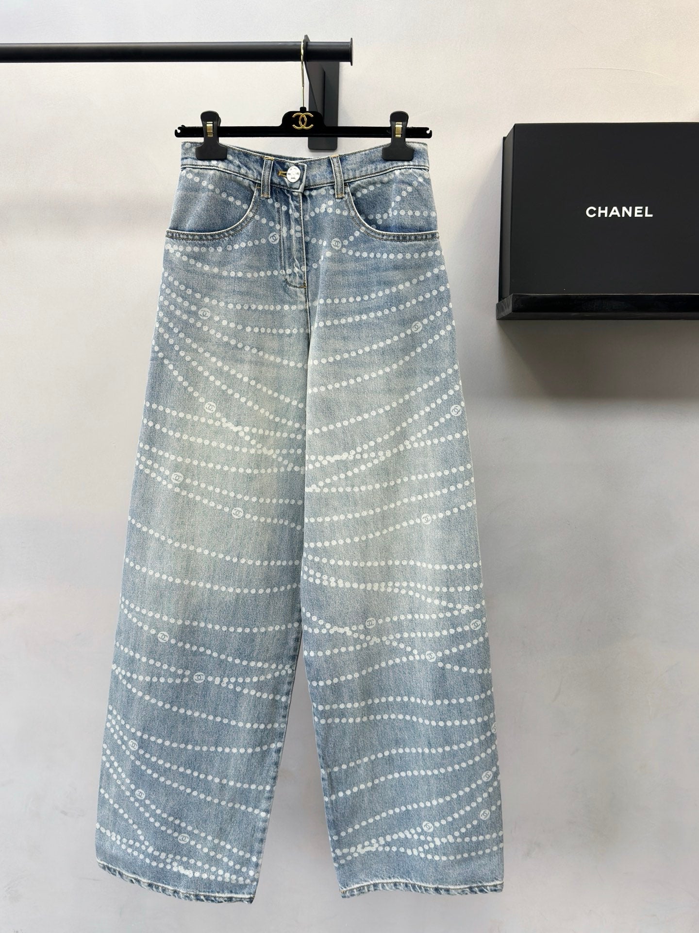 Chanel 2026 Wide-Leg Jeans Cotton 397716