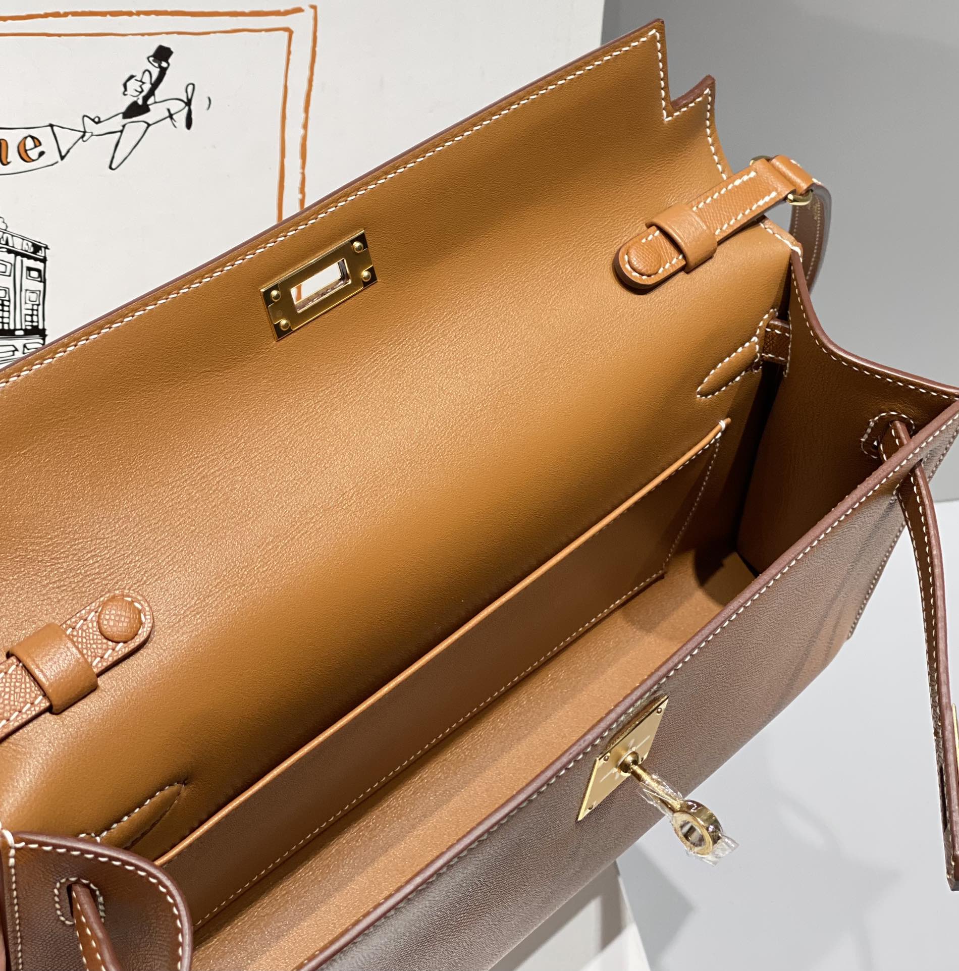 HM Kelly Elan 27cm Gold Leather Ghw