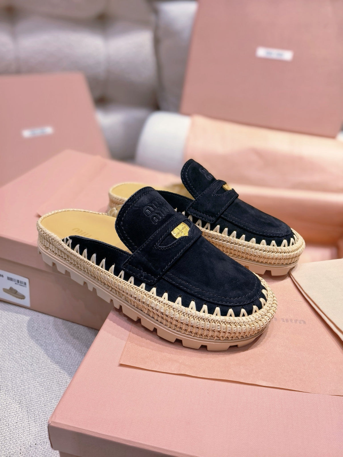 Miu Miu 2026 Raffia Flatform Mules Suede 155477