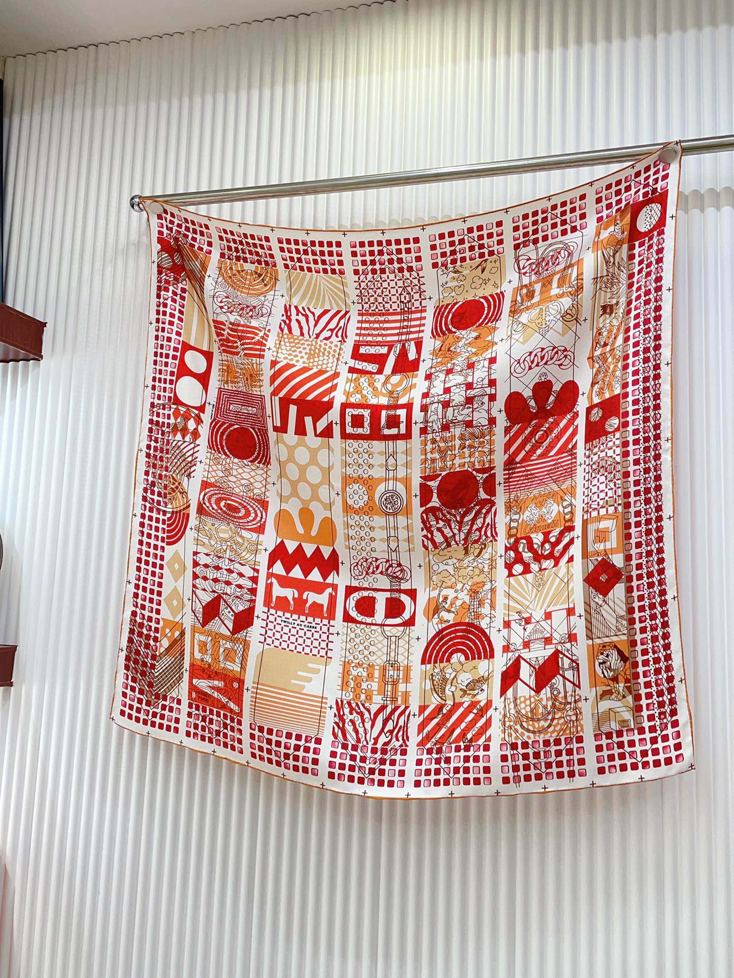 Twilly au Bloc Liste Vernie Scarf 90 CM In Red Colorful Silk 305183