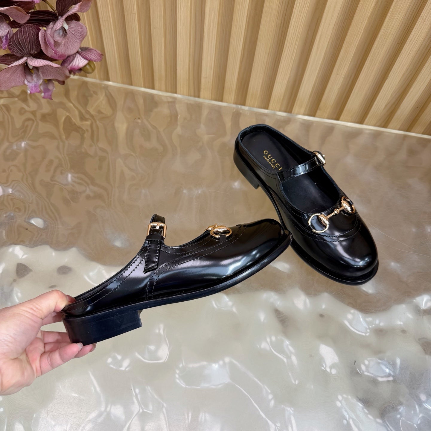 GG 26 Mule Black Sheepskin 589458