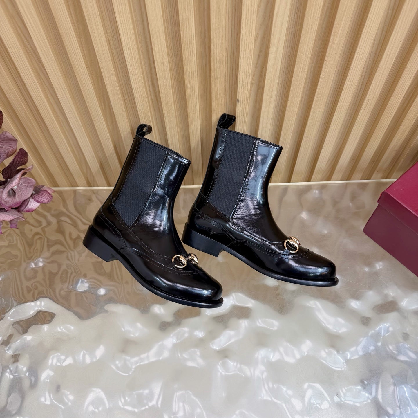 GG 26 Horsebit Martens Boots Black Sheepskin 589466