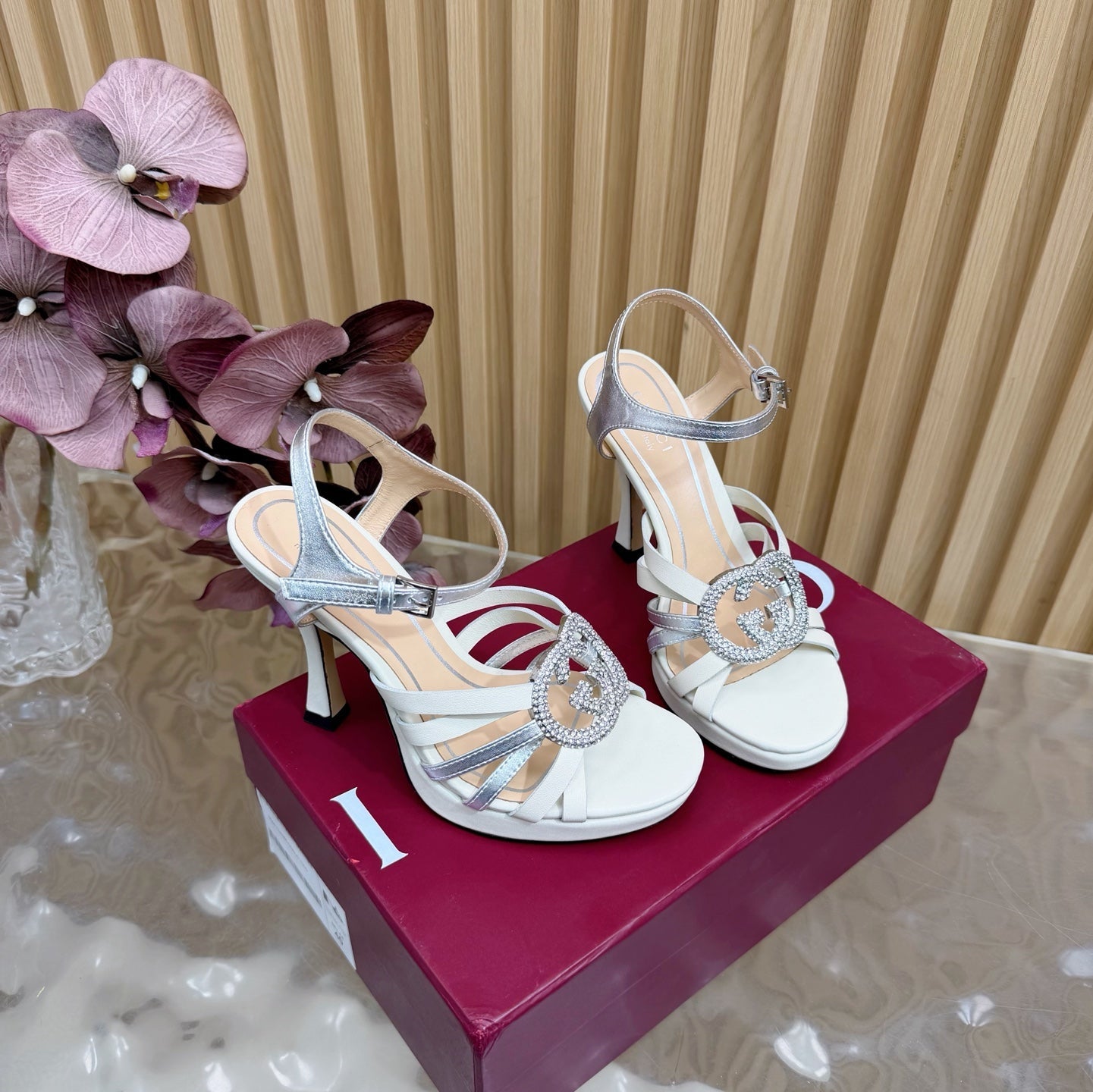 GG 26 High-Heeled Platform Sandals 105 White Cowhide 589499