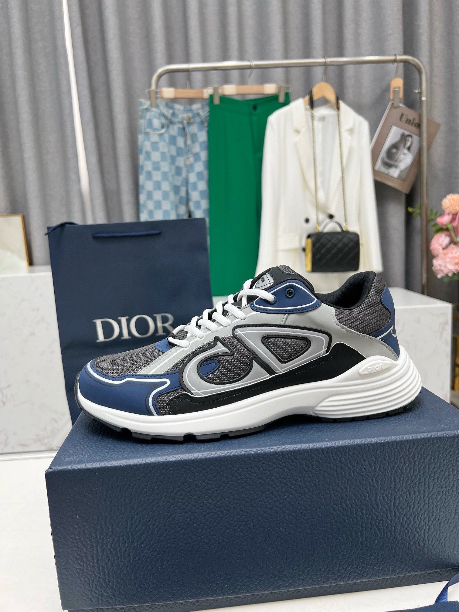 CD B30 SNEAKER ANCHOR AND TRUE BLUE MESH FABRIC