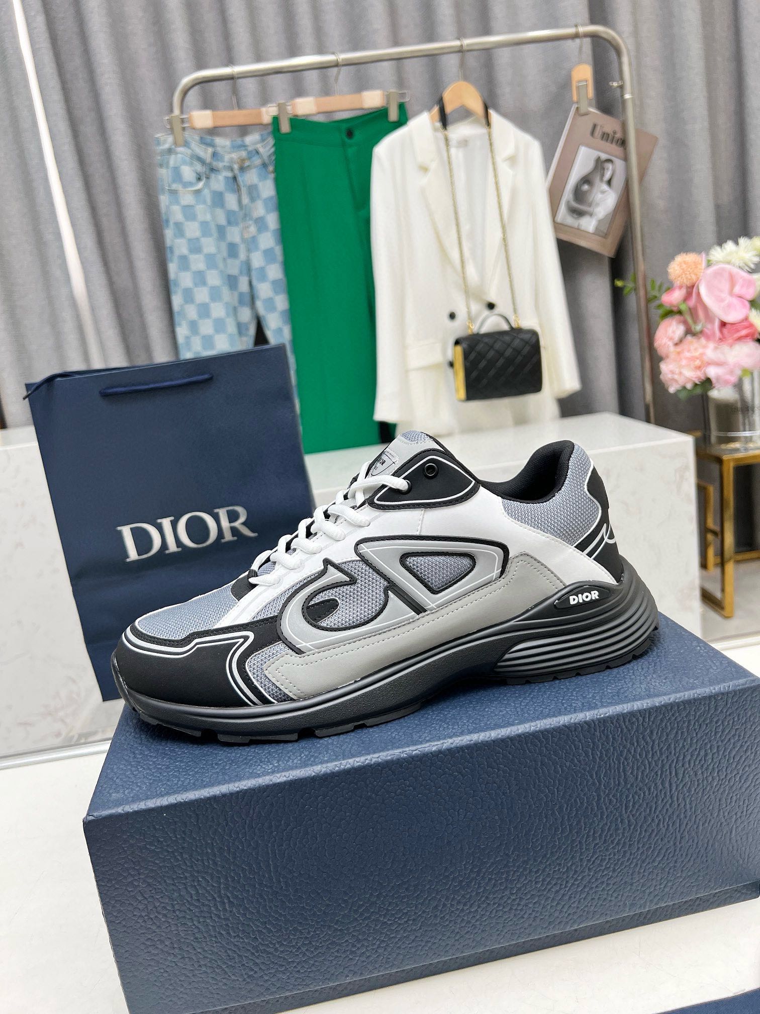 CD B30 SNEAKER BLACK AND GRAY MESH FABRIC