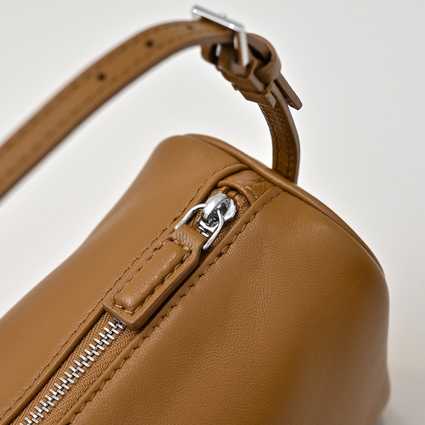 The Row 90's Bag 19cm Smooth Calfskin