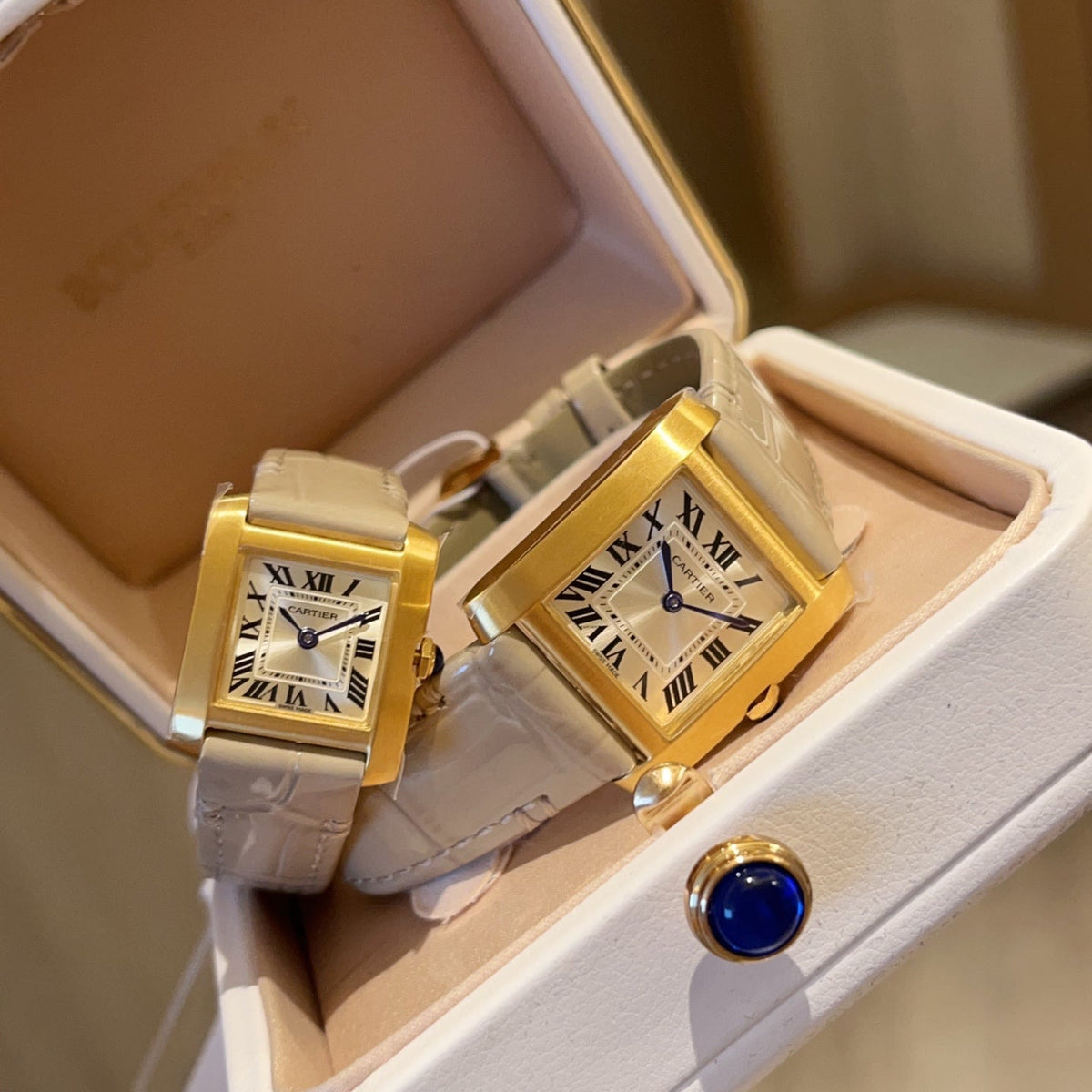 Cartier Tank Francaise 21.2 & 27 Gold Leather