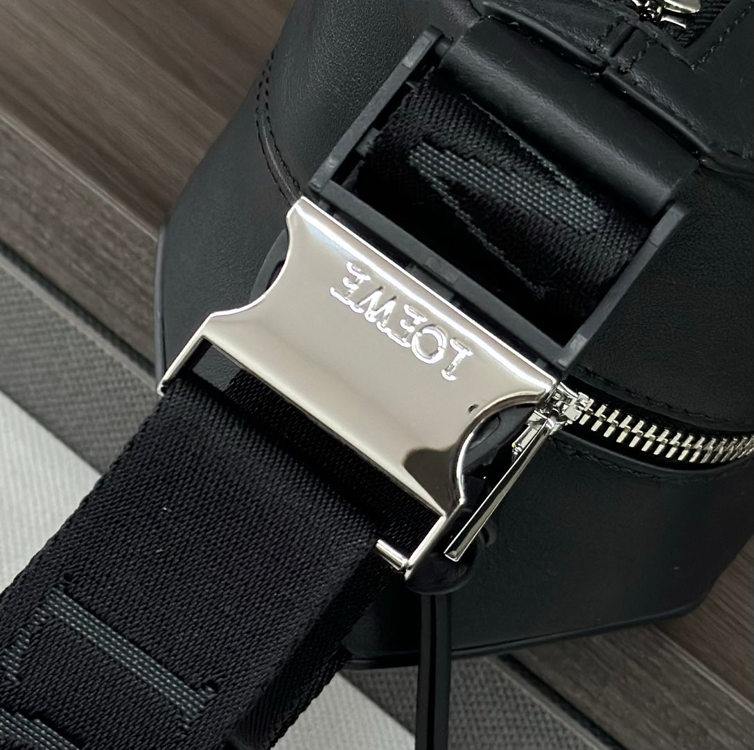 Loewe 2025 Convertible Sling Black Calfskin 274662