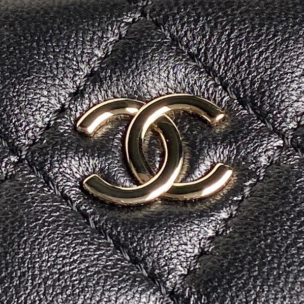 CC 25C Clutch With Strap 21cm Black Calfskin