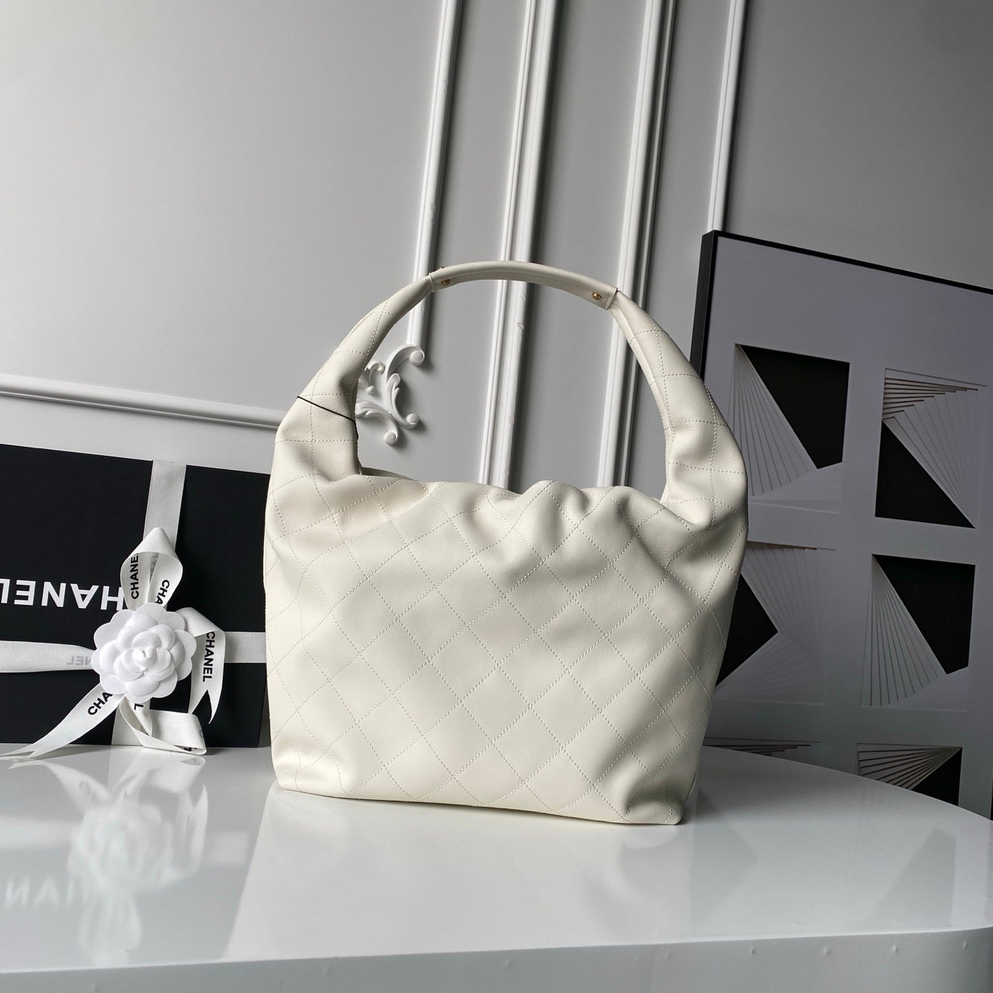 Chanel 2025 Bag 45cm White Calfskin 318232