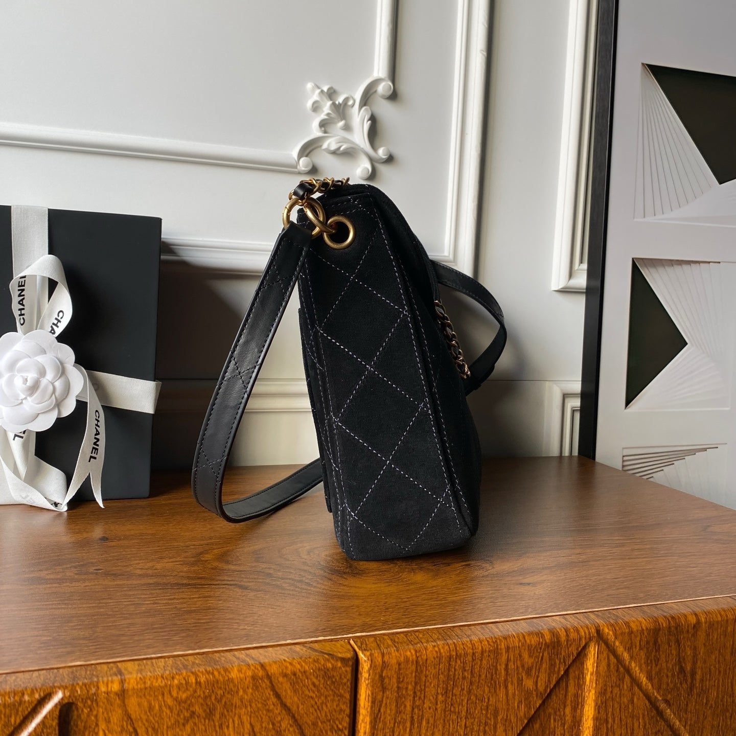 Chanel 2025 Messenger Bag 30cm Black Suede Gold Hardware 321012