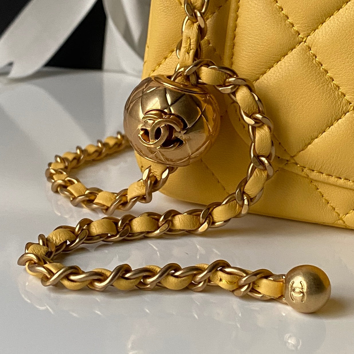 Chanel 25 Rectangular Pearl Crush Bag 20cm Yellow Lambskin 324811