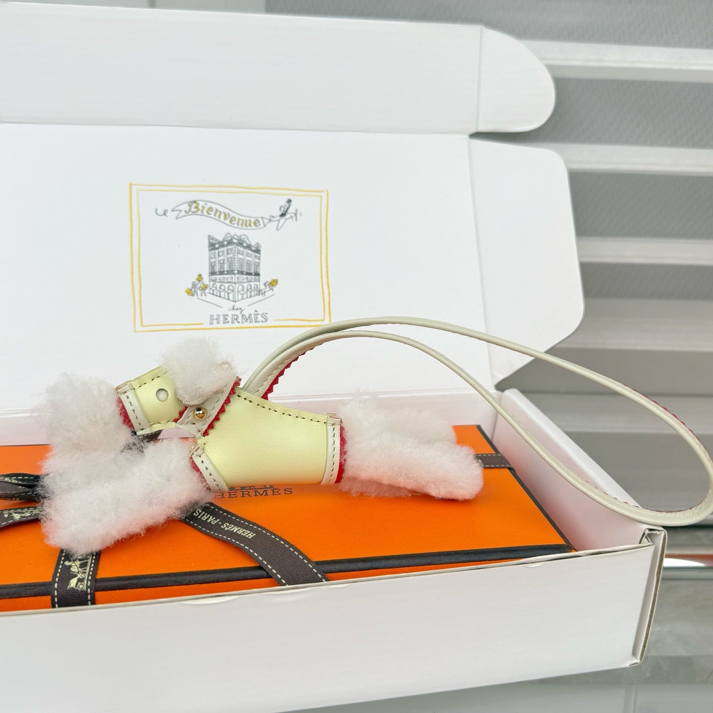 HM Budy Puppy Pendant Charm White Light Yellow Wool Cowhide