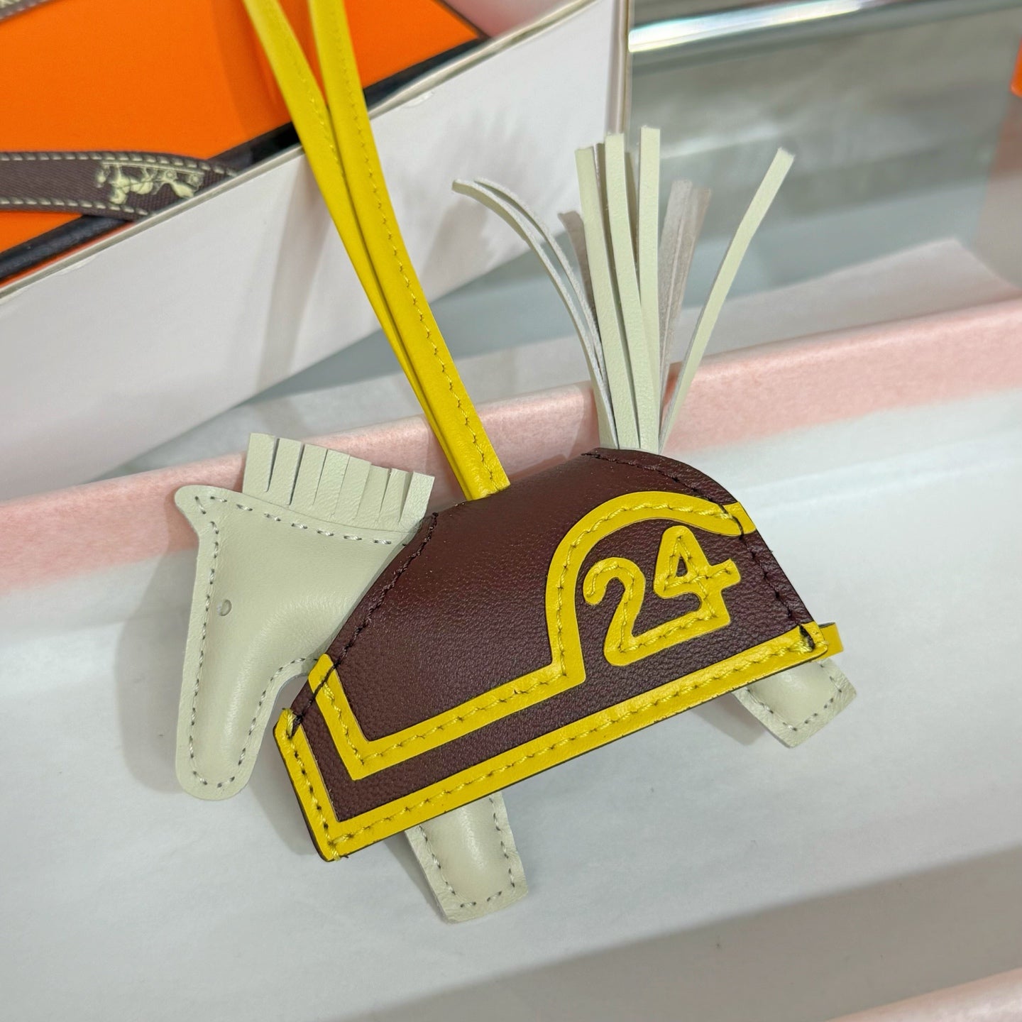 HM Rodeo Robeo 24 PM Charm Beige mix Chocolate Lambskin