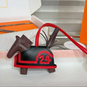 HM Rodeo Robeo 24 PM Charm Chocolate mix Red Lambskin