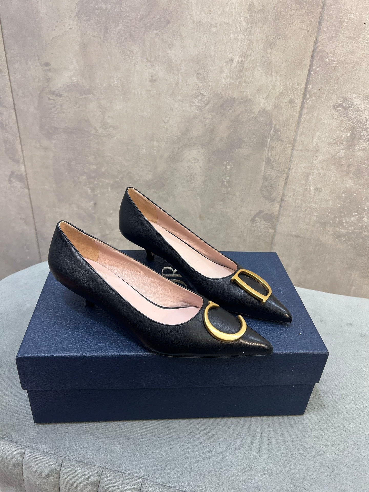 CD 26 High-Heeled 40 Pumps Black Cowhide 594579