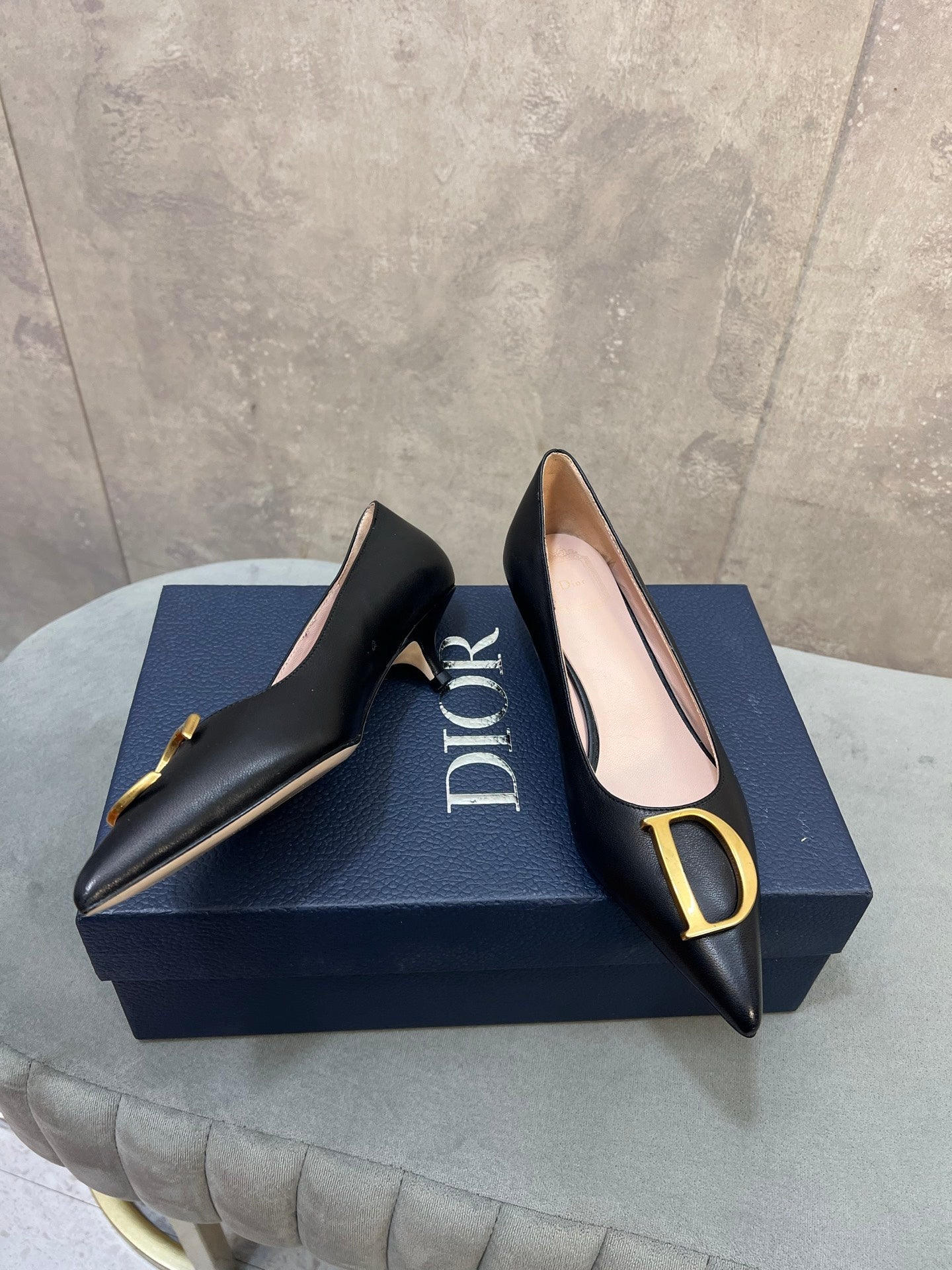 CD 26 High-Heeled 40 Pumps Black Cowhide 594579