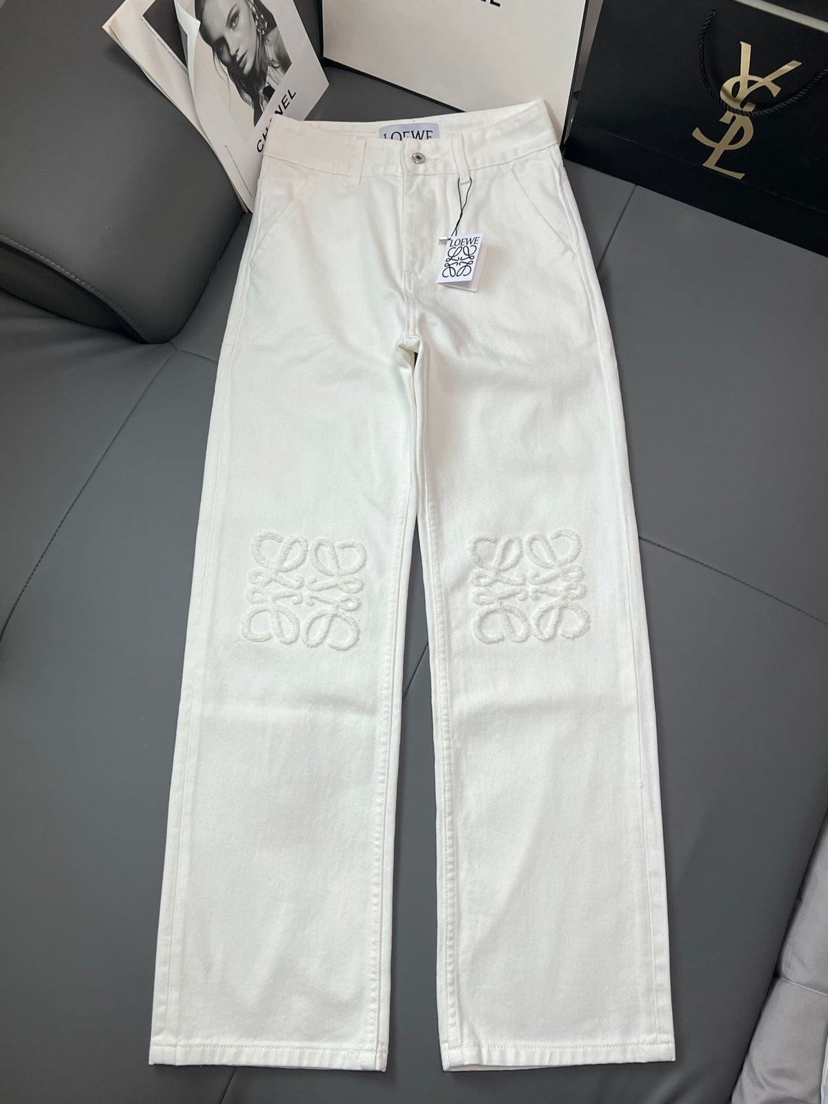 Loew White Anagram White Jean