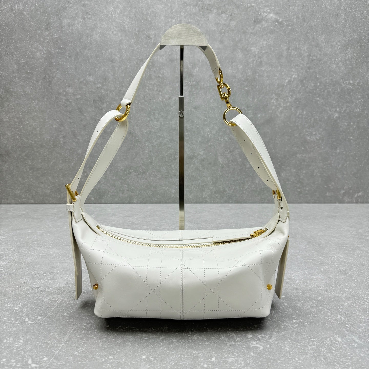 Dior 2025 Hobo Bag 25cm White Calfskin