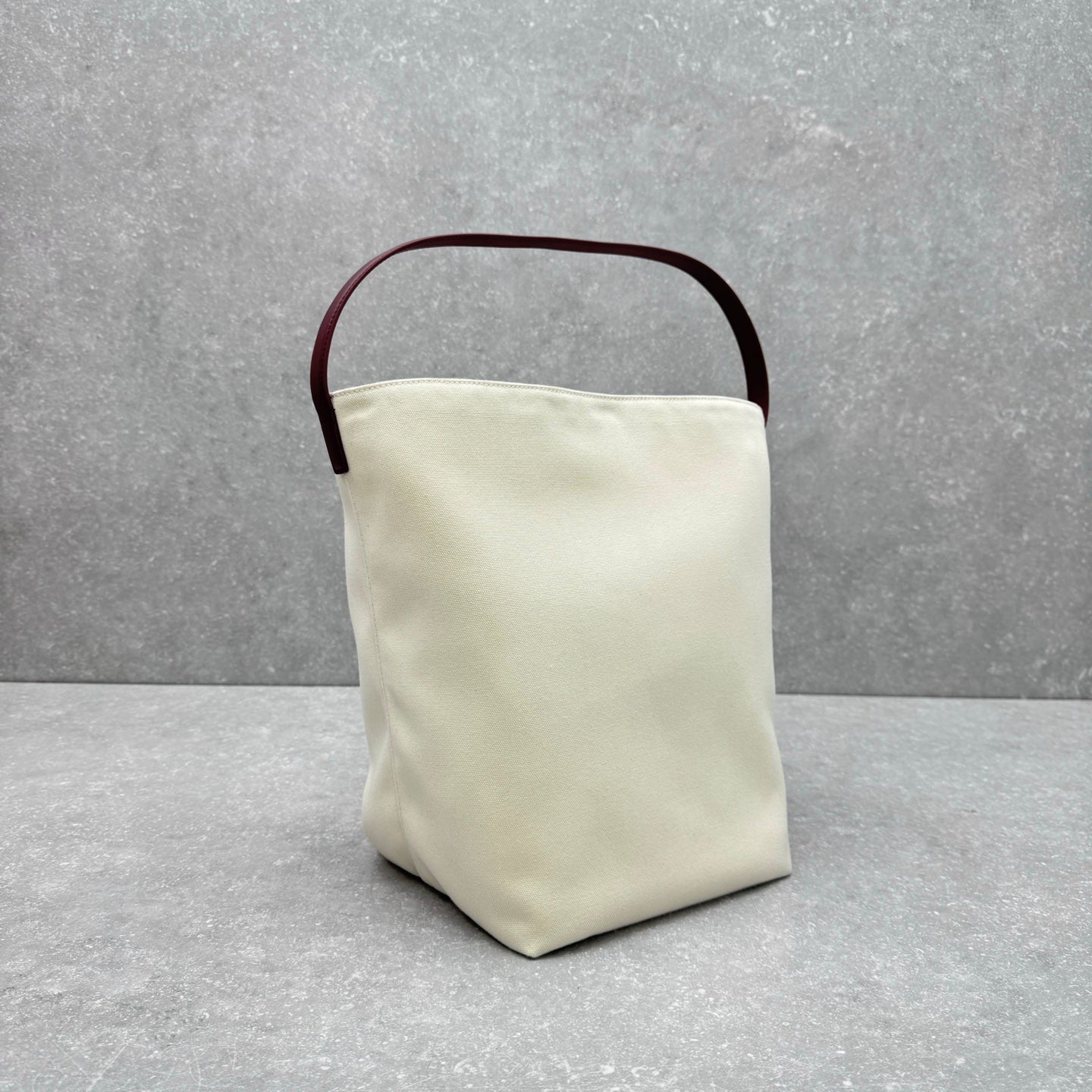 The Row 2025 Large N/S Park Tote Bag 43cm White Leather Canvas