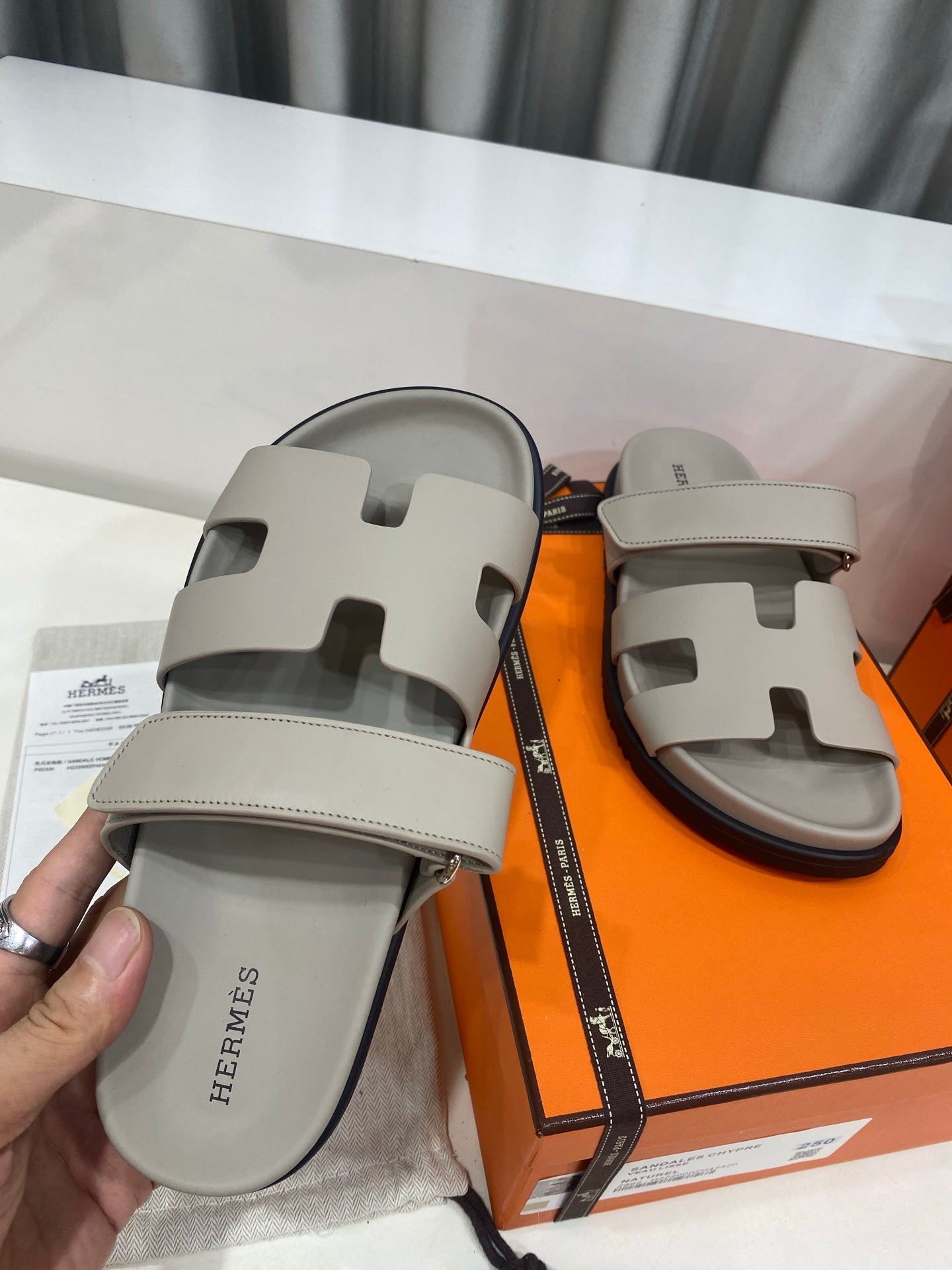 Hermes 2026 Chypre Sandal Calfskin 957561