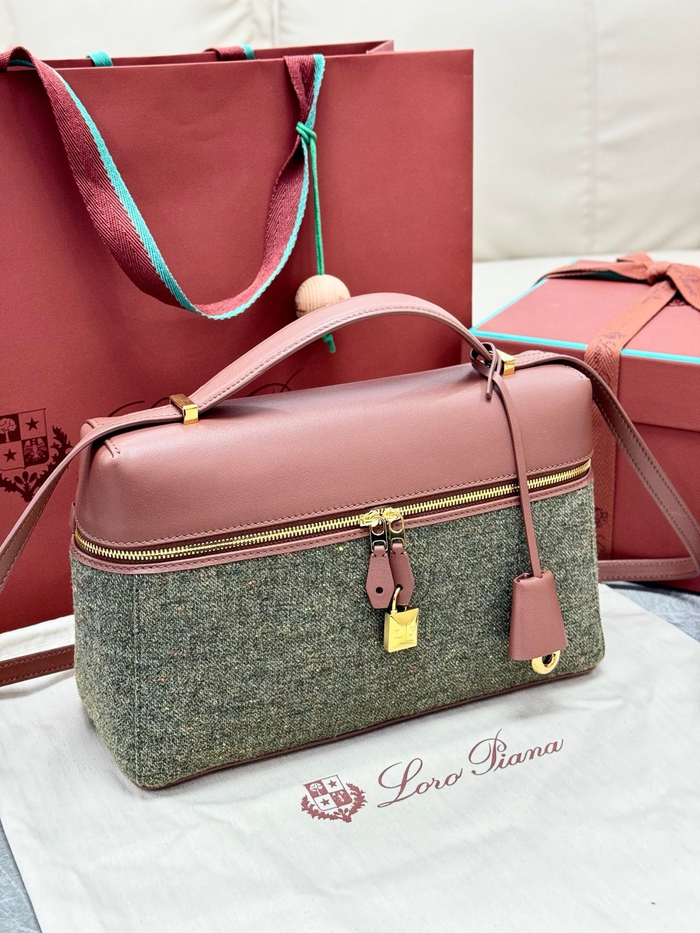 LP 2026 Extra Bag L27 Countryside Sage mix Burnt Tan Wool Leather