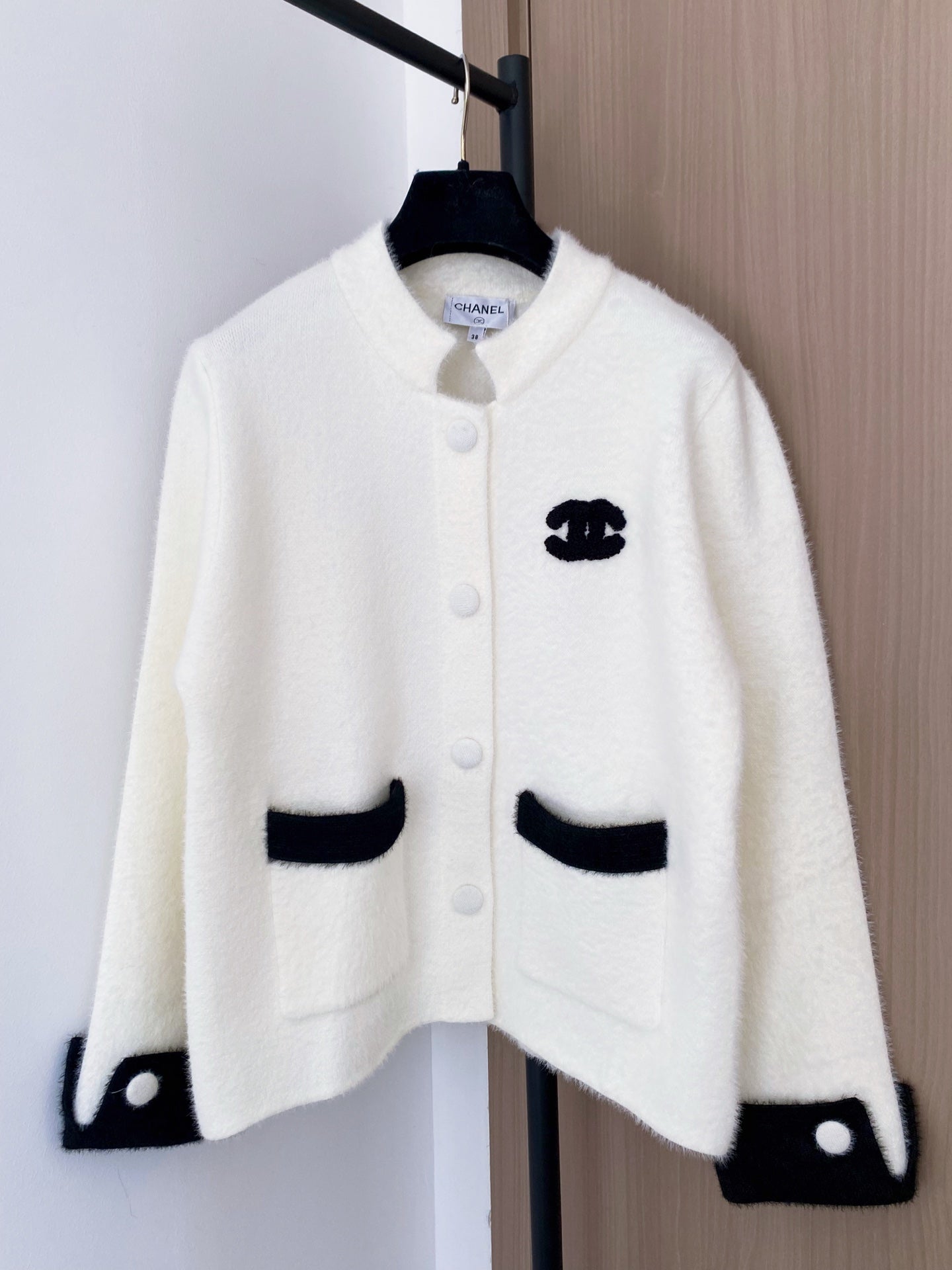 Chanel 2025 Cardigan Black and White Wool 331291