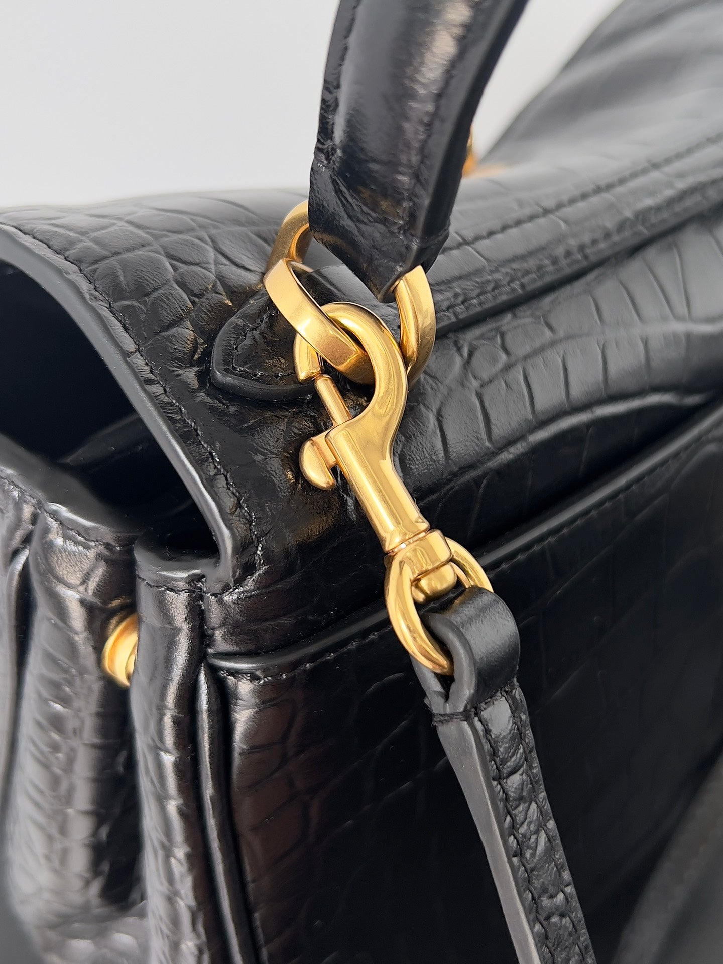 𝗕𝗮𝗹𝗲𝗻𝗰𝗶𝗮𝗴𝗮 Rodeo 22 bag black crocodile skin
