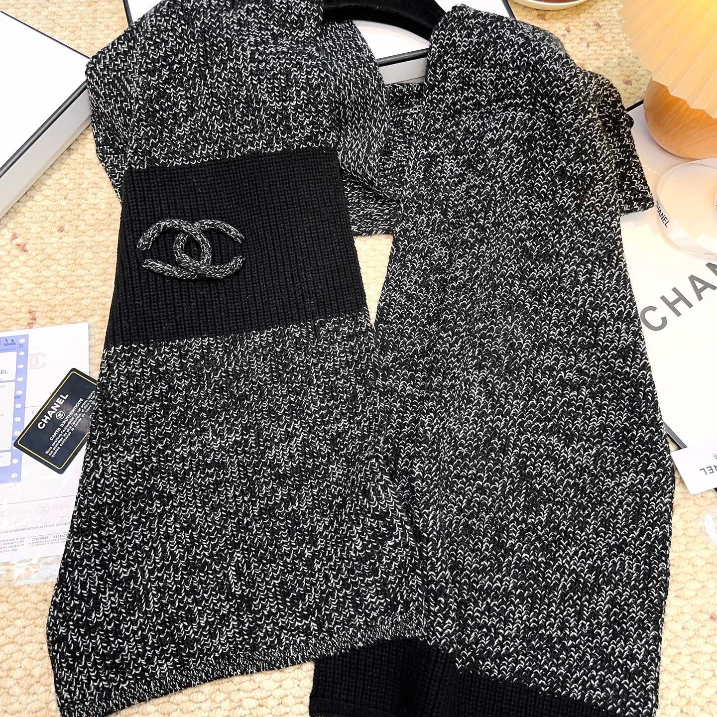 CC 25 Classic Scarf 175cm Black Wool 971060