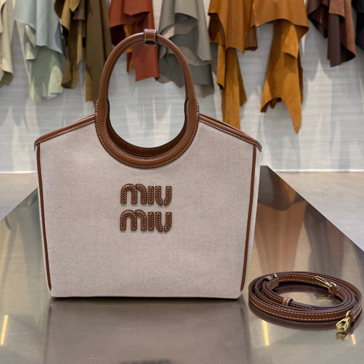 MiuMiu 2026 Tote Bag 22cm Ivory Canvas Leather