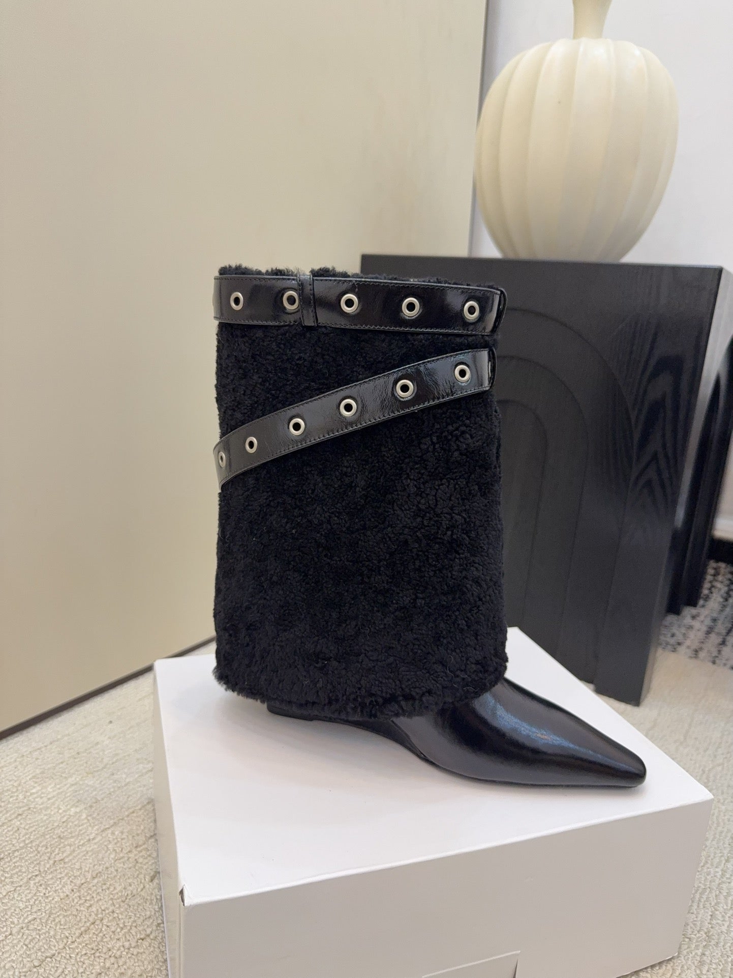 CC 26 Ankle Boot With Buckle Black Cowhide Wool 589111