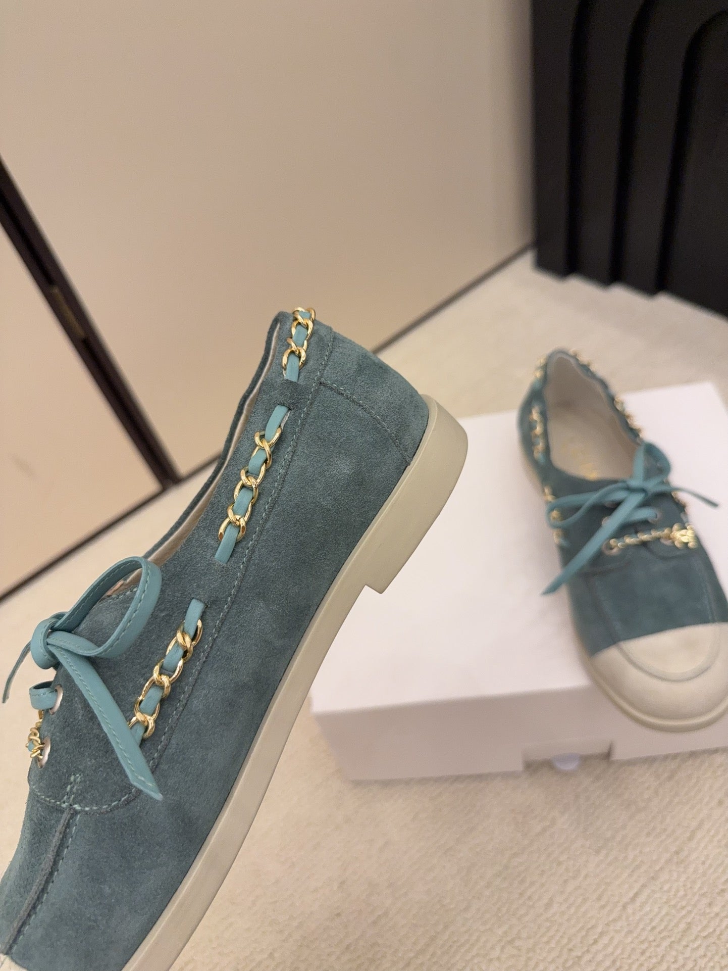 CC 26 Mocassin Loafer Blue Suede 588897