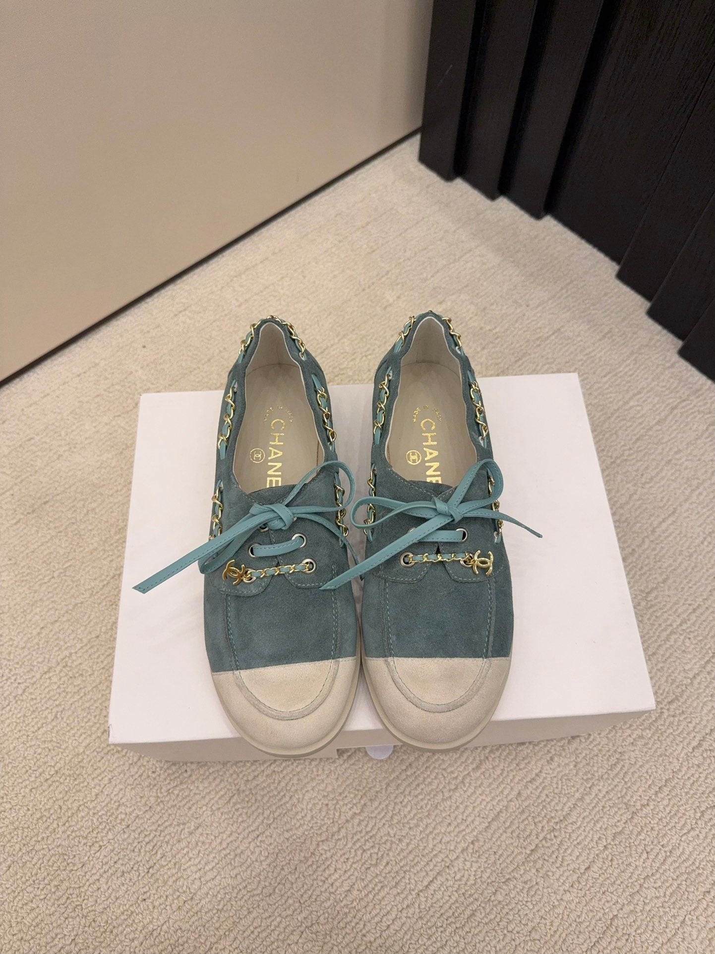 CC 26 Mocassin Loafer Blue Suede 588897