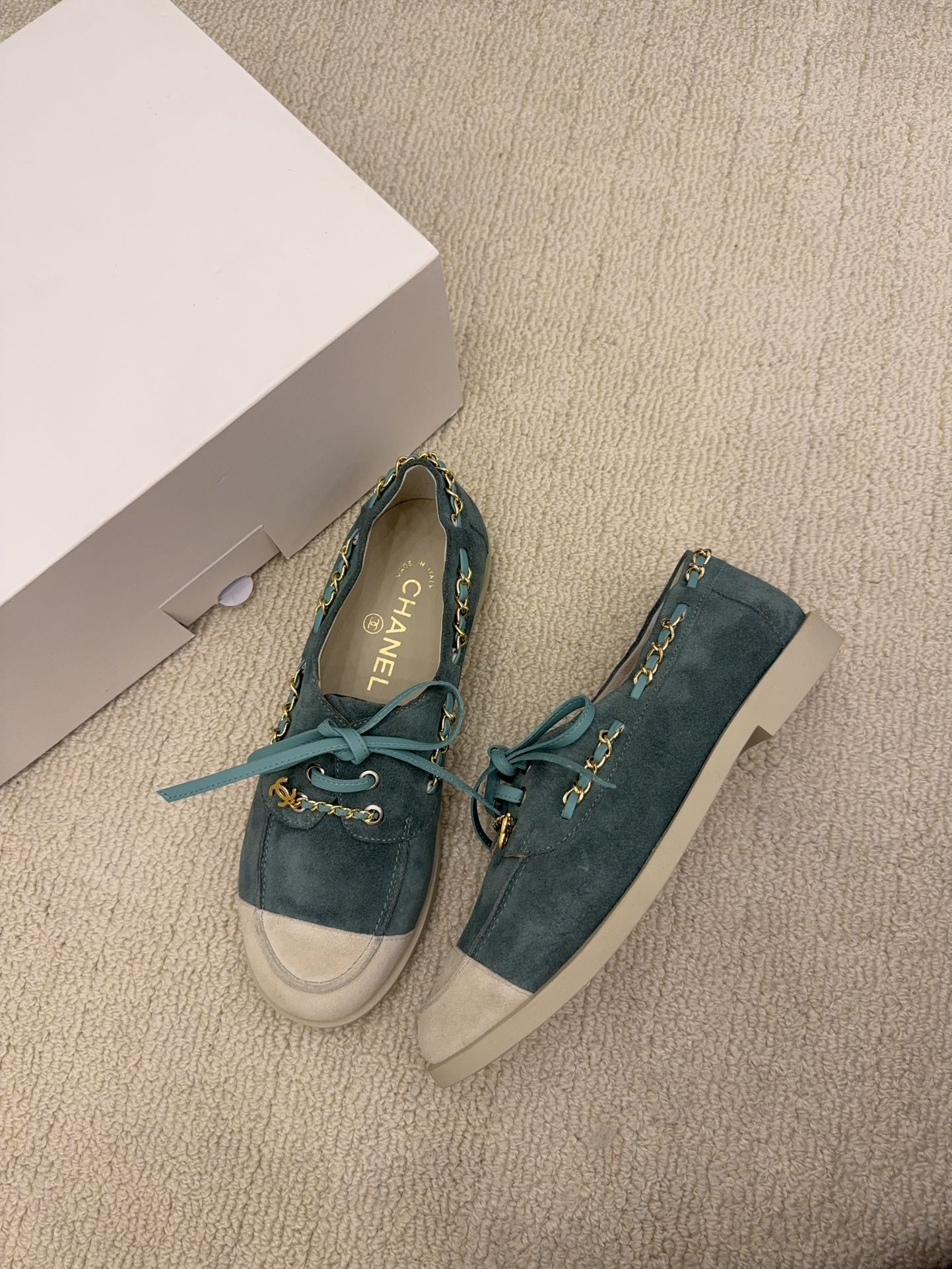 CC 26 Mocassin Loafer Blue Suede 588897