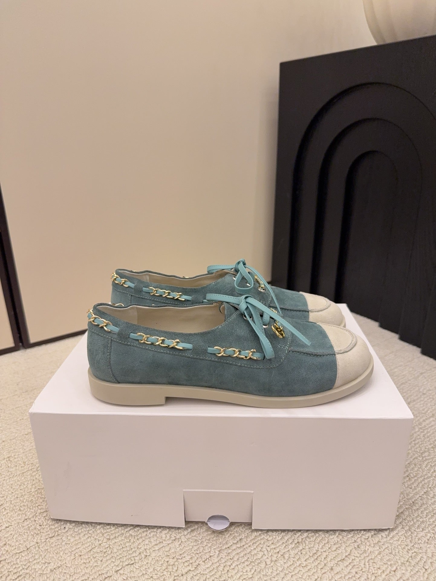 CC 26 Mocassin Loafer Blue Suede 588897