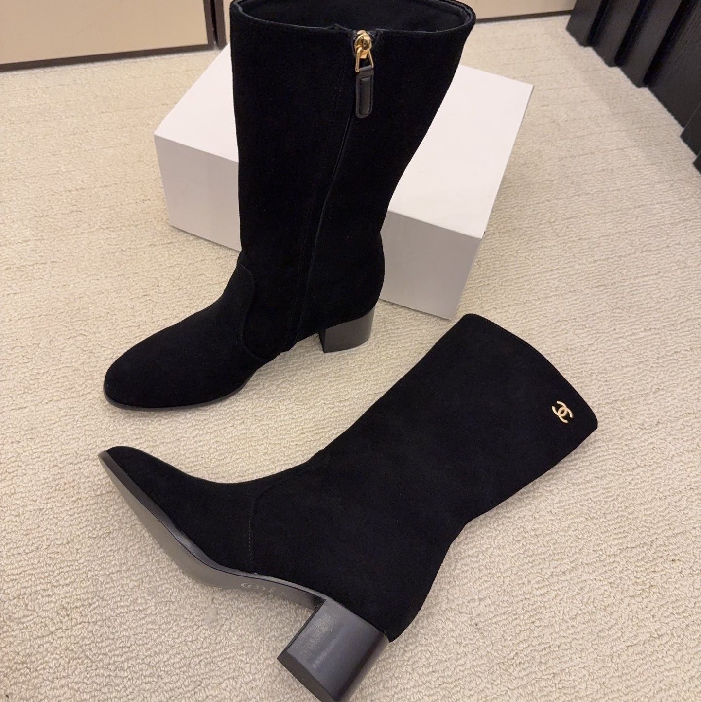 CC 26 Boot Black Suede 588925