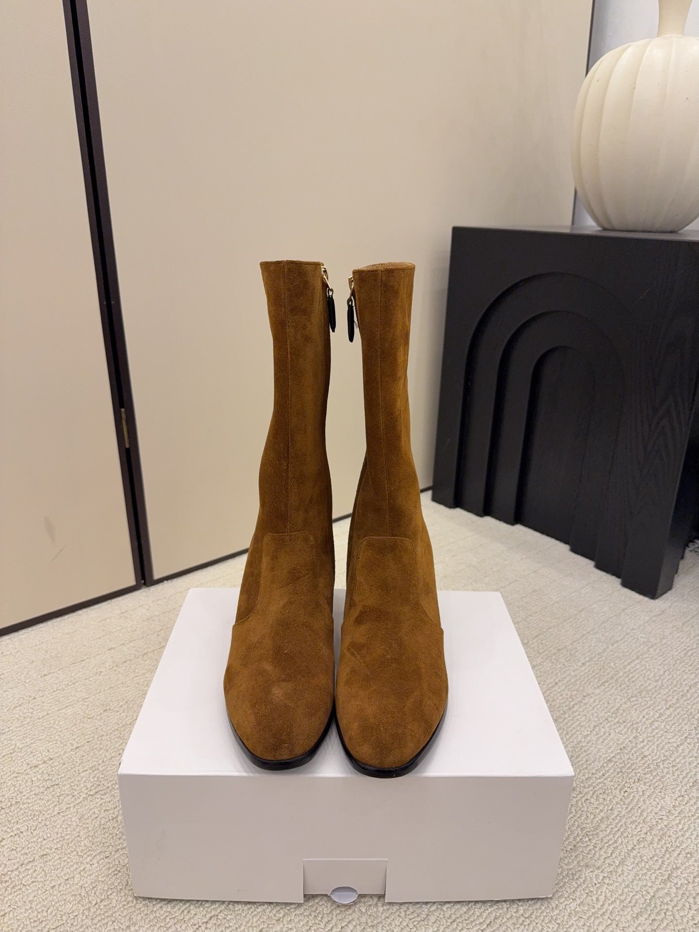 CC 26 Boot Camel Suede 588926